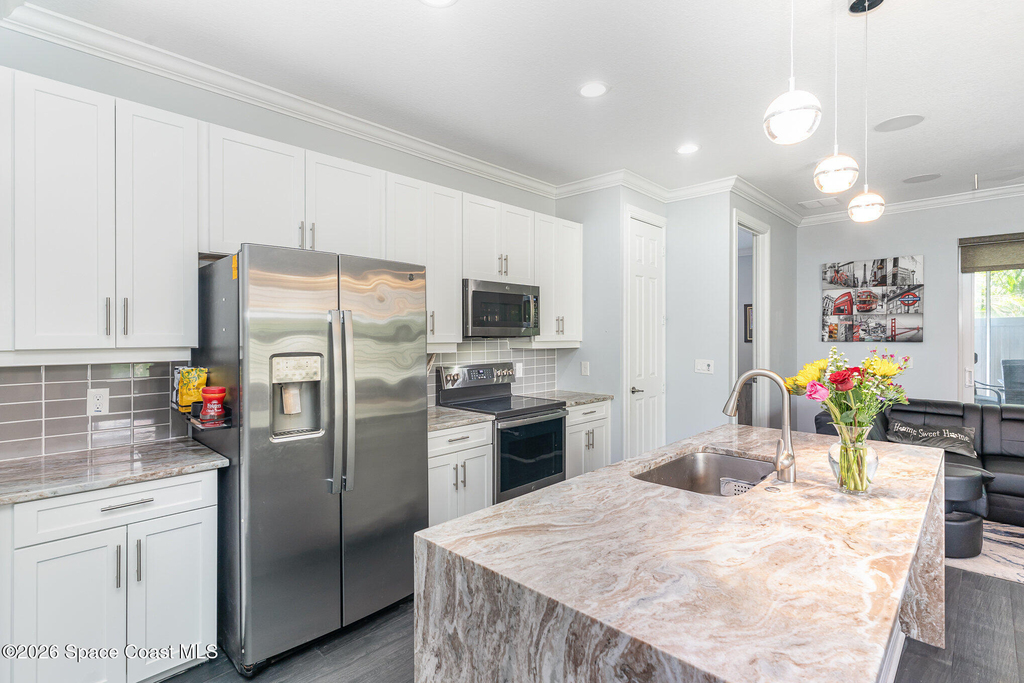 1430 Isabella Drive - Photo 5