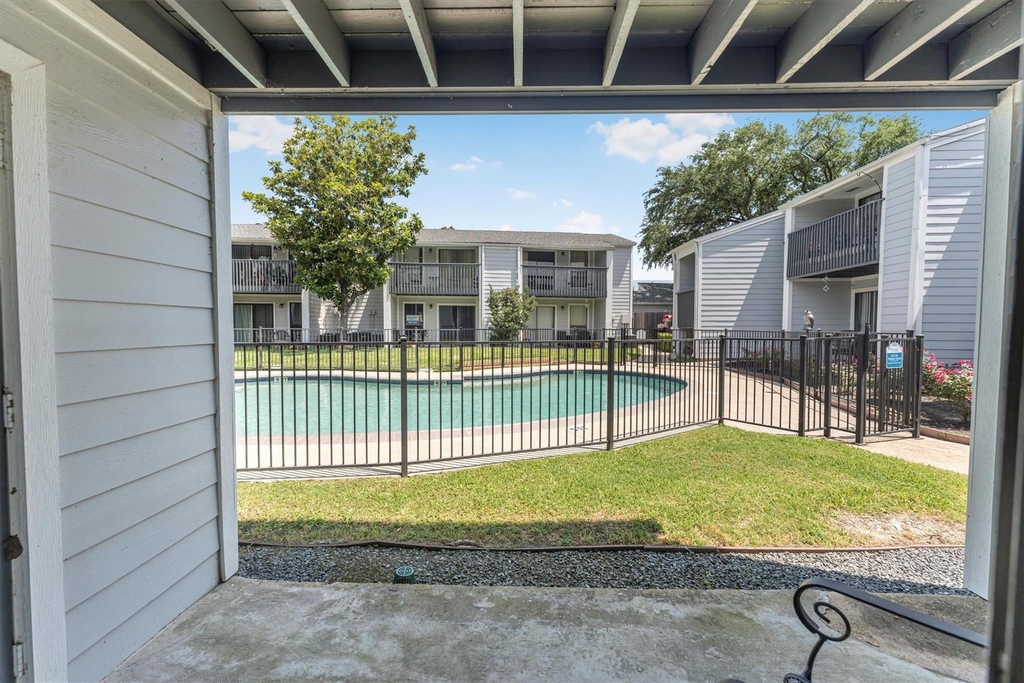 13151 Walden Road - Photo 18