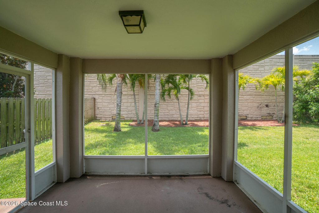 2467 Deercroft Drive - Photo 8