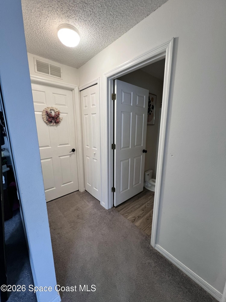 650 Elizabeth Street Se - Photo 8