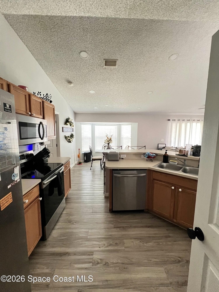 650 Elizabeth Street Se - Photo 4
