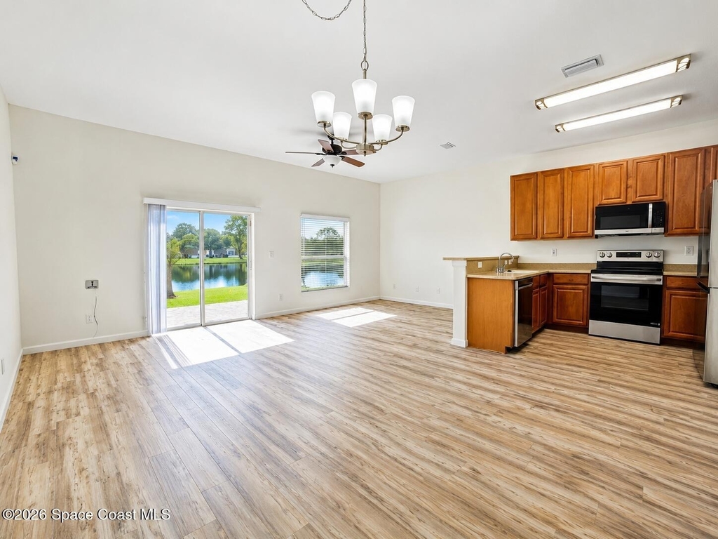2690 Revolution Street - Photo 3