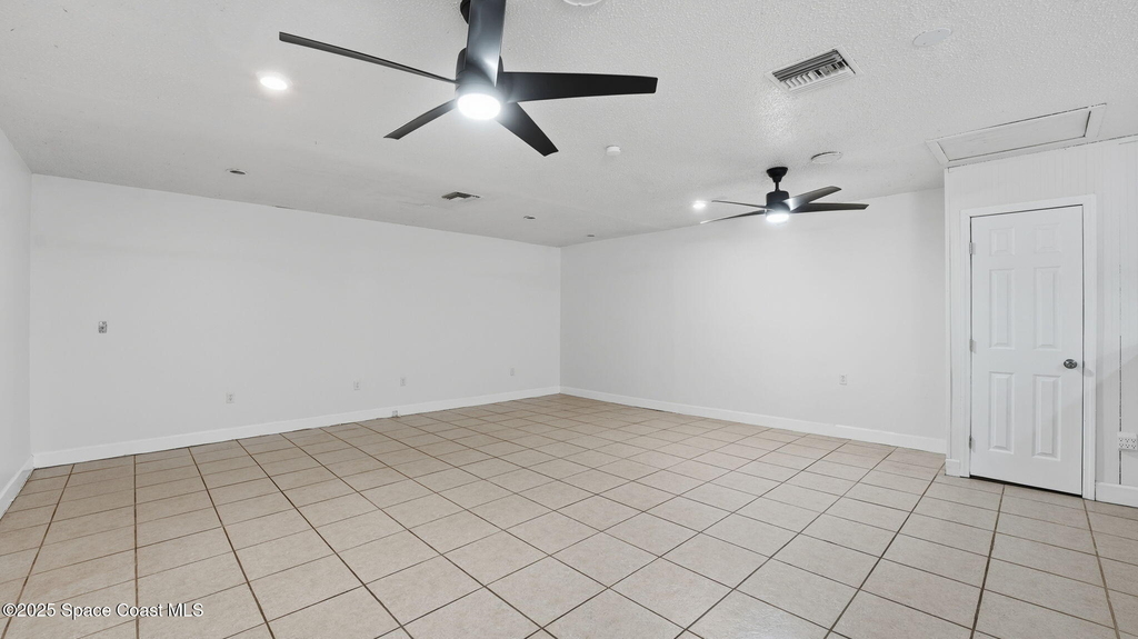5950 Ackard Avenue - Photo 17