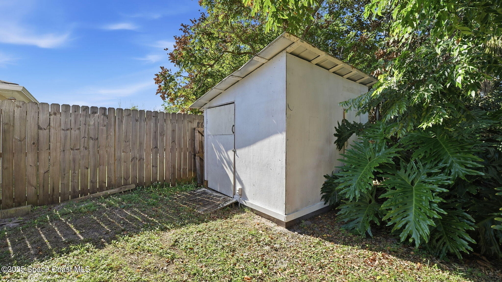5950 Ackard Avenue - Photo 34
