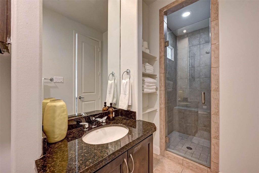 5202 Rose Street - Photo 36