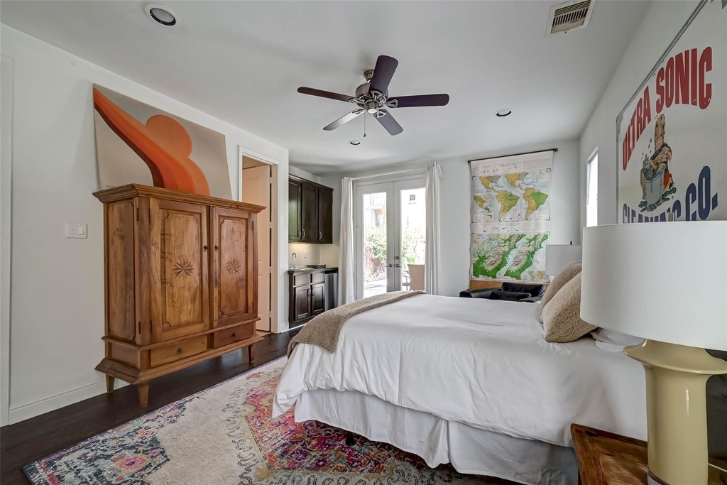 5202 Rose Street - Photo 32