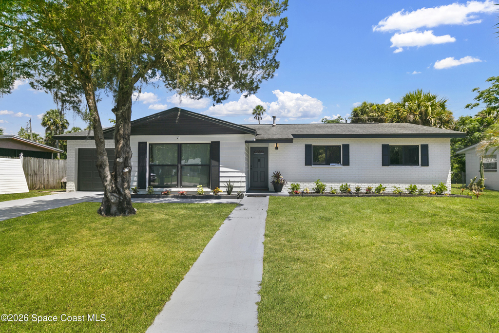 2122 Michigan Avenue - Photo 0