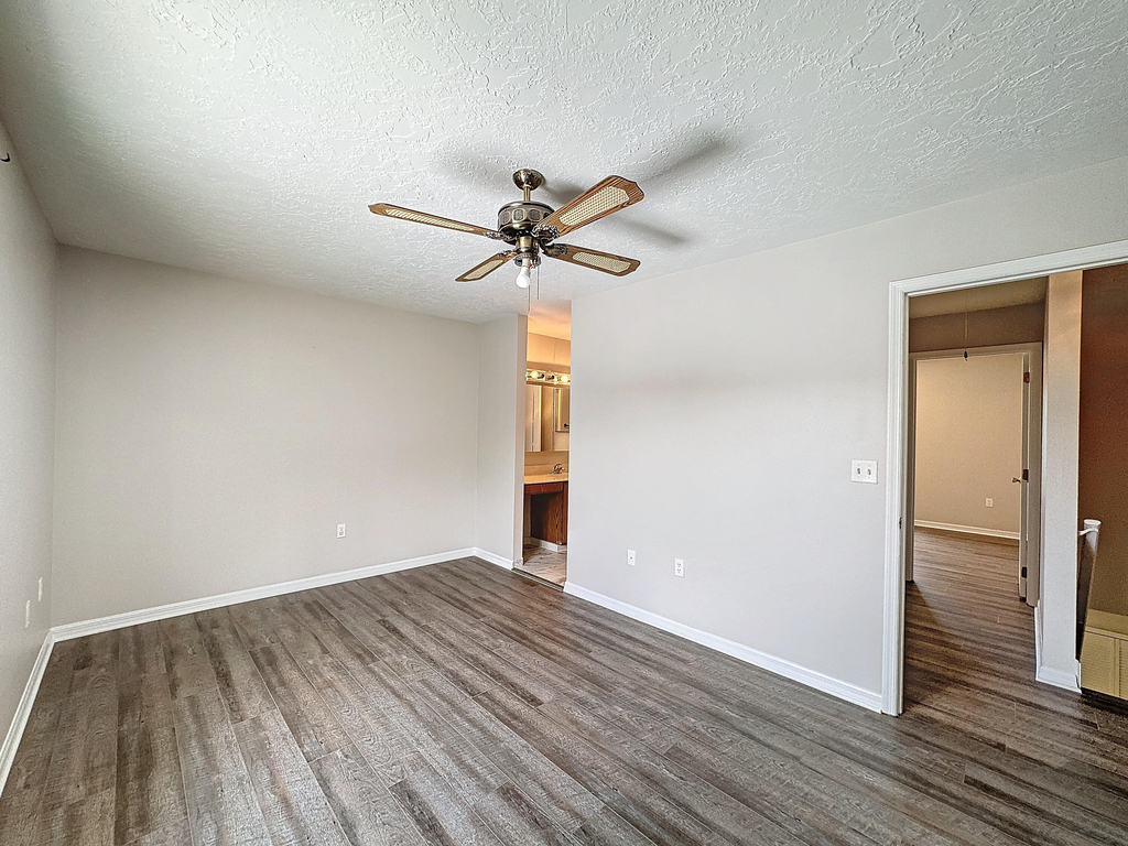 287 Nottingham Place - Photo 16