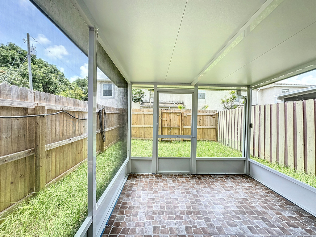 287 Nottingham Place - Photo 22