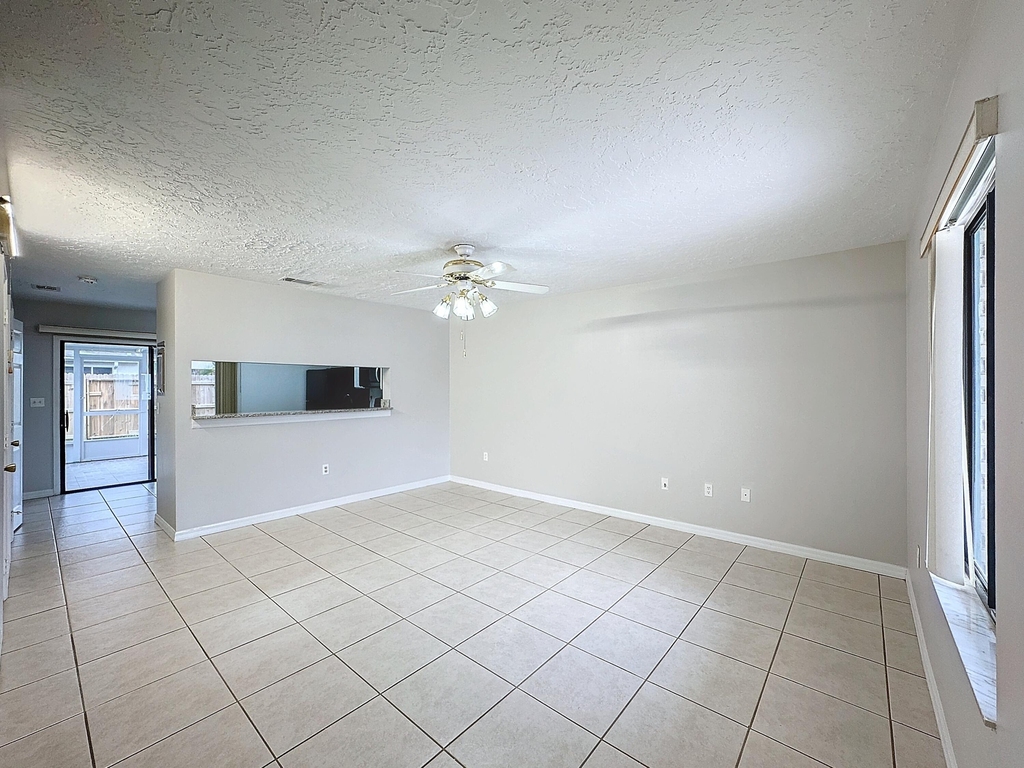 287 Nottingham Place - Photo 3