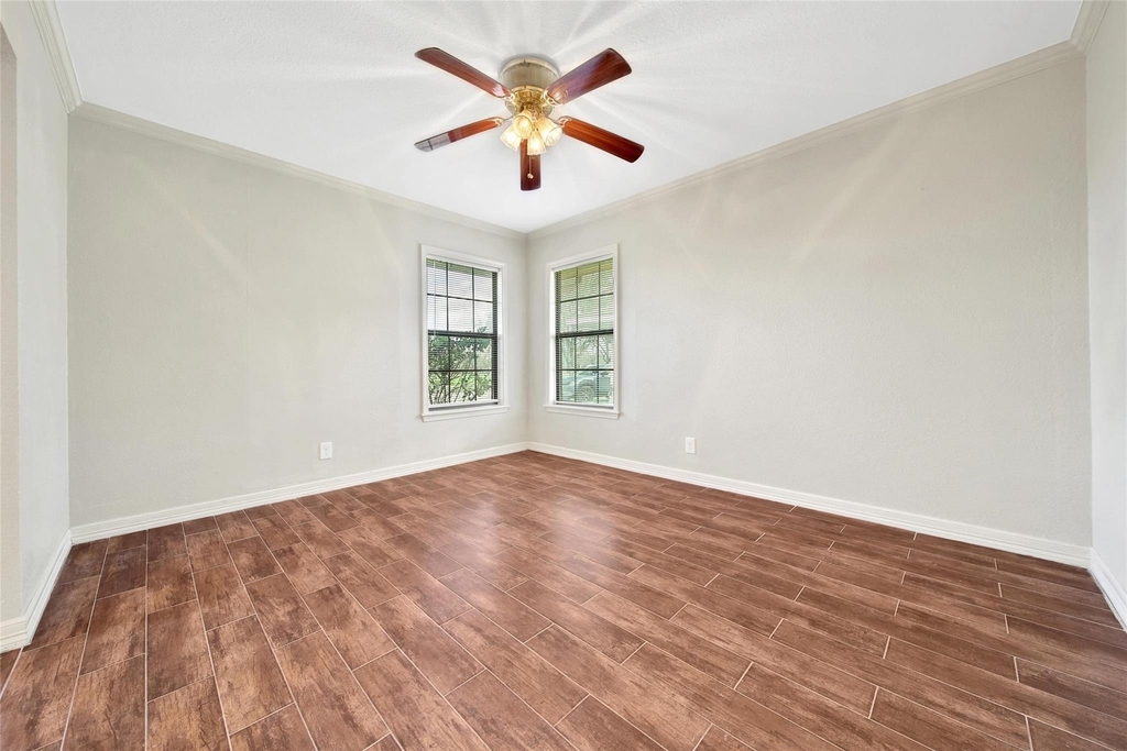 3315 S Braeswood Boulevard - Photo 8