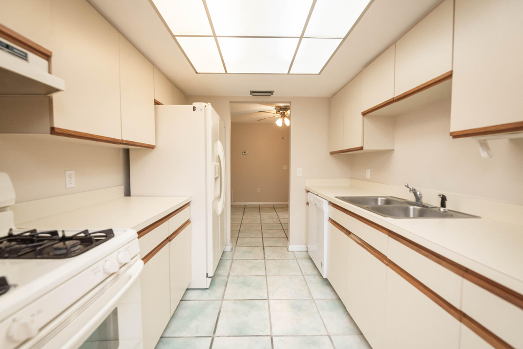 47 Bogart Place - Photo 7