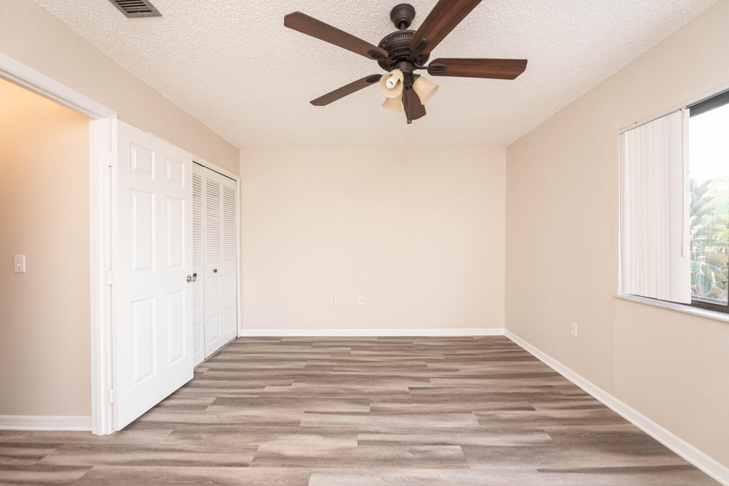 47 Bogart Place - Photo 16