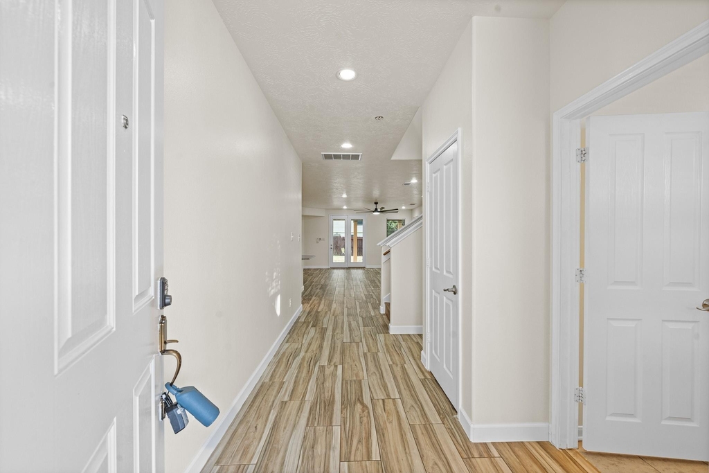 15623 Harris Canyon Lane - Photo 4
