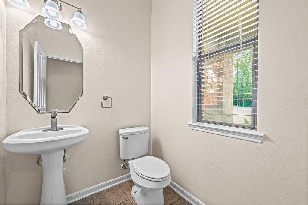 15623 Harris Canyon Lane - Photo 5