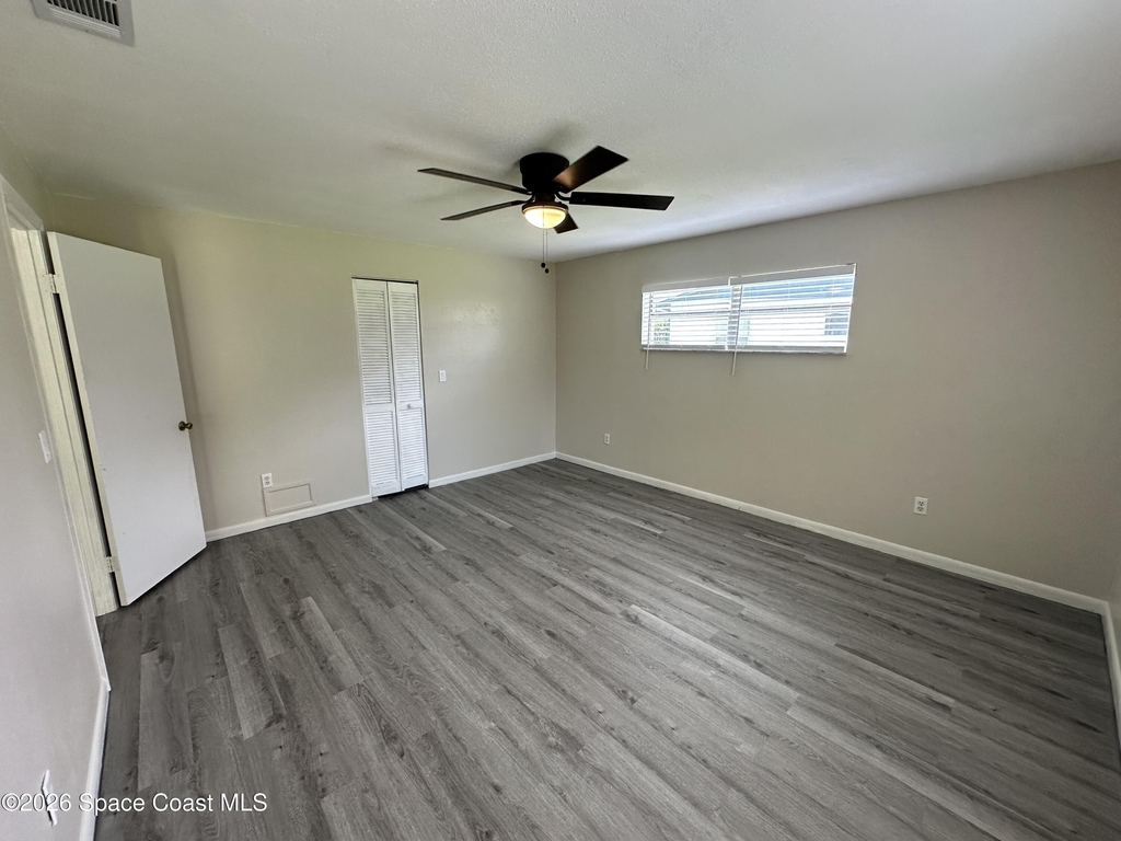 1424 Croftwood Drive - Photo 9