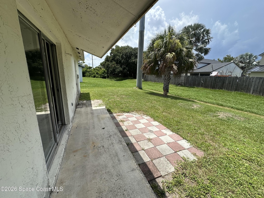 1424 Croftwood Drive - Photo 14