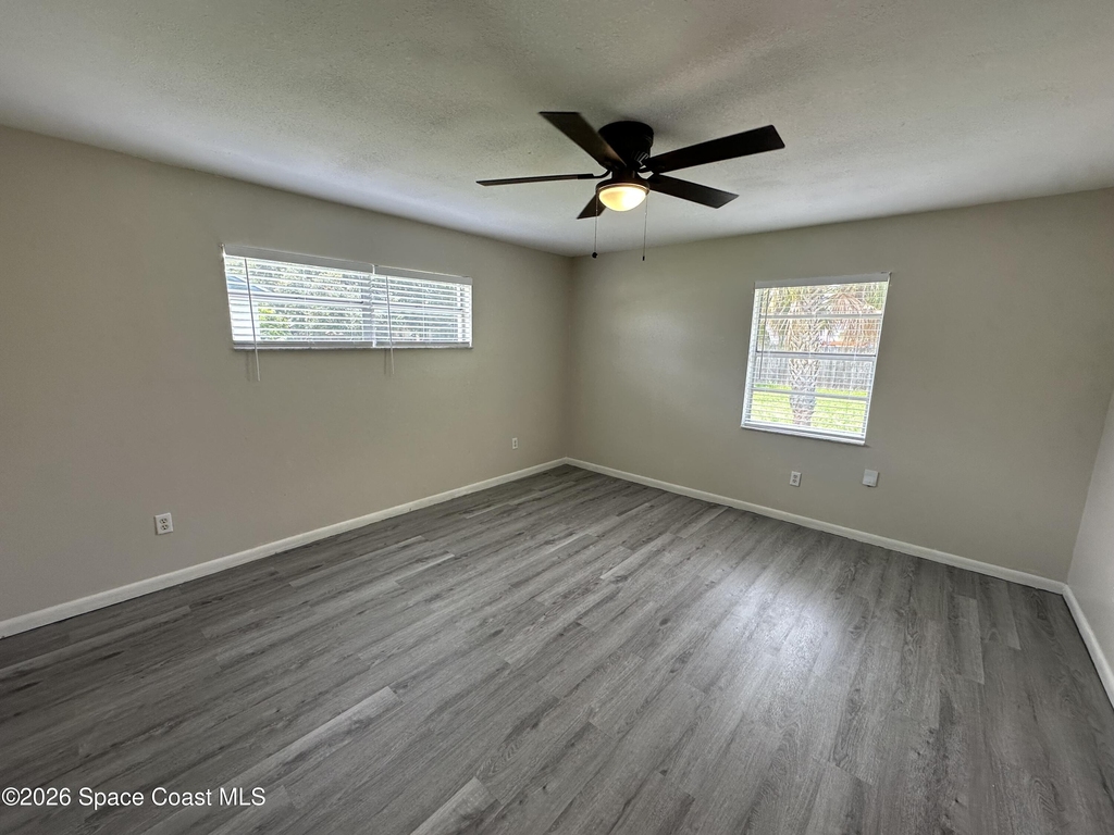 1424 Croftwood Drive - Photo 8
