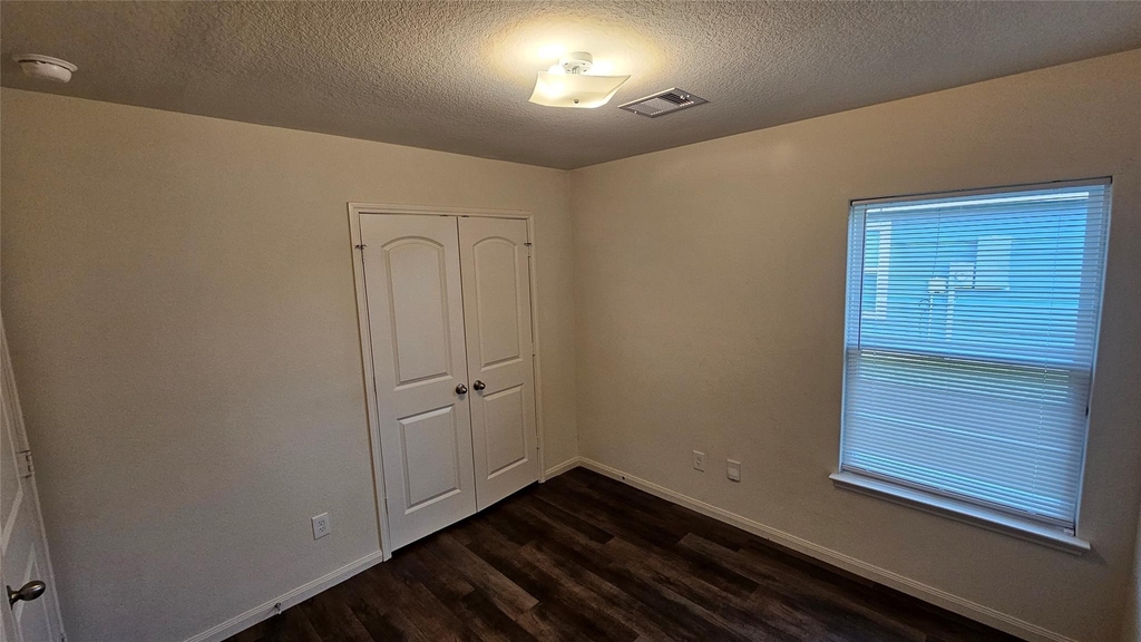 24053 Wilde Drive - Photo 10