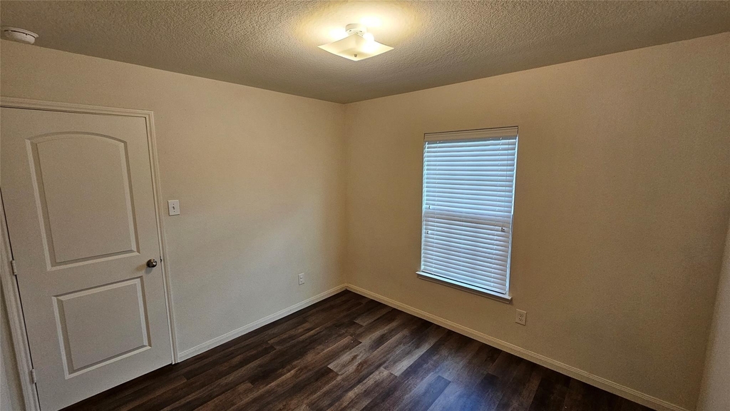 24053 Wilde Drive - Photo 11