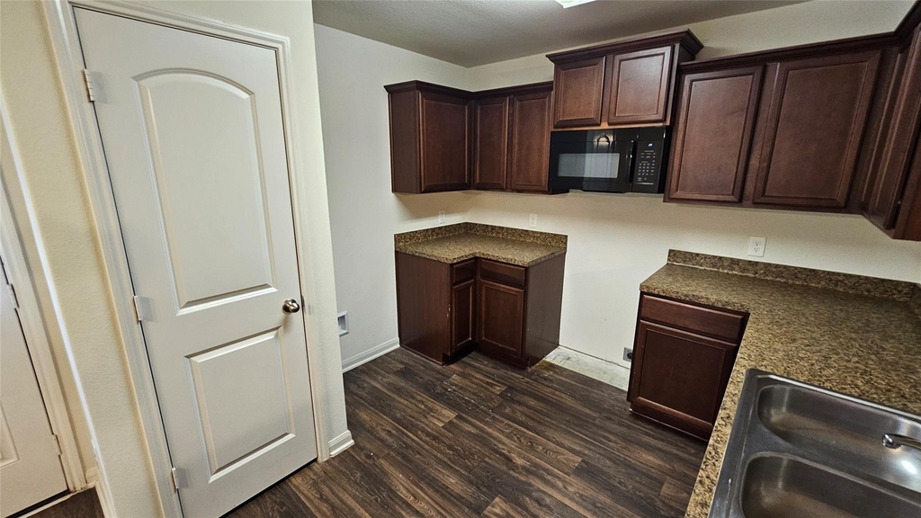 24053 Wilde Drive - Photo 5