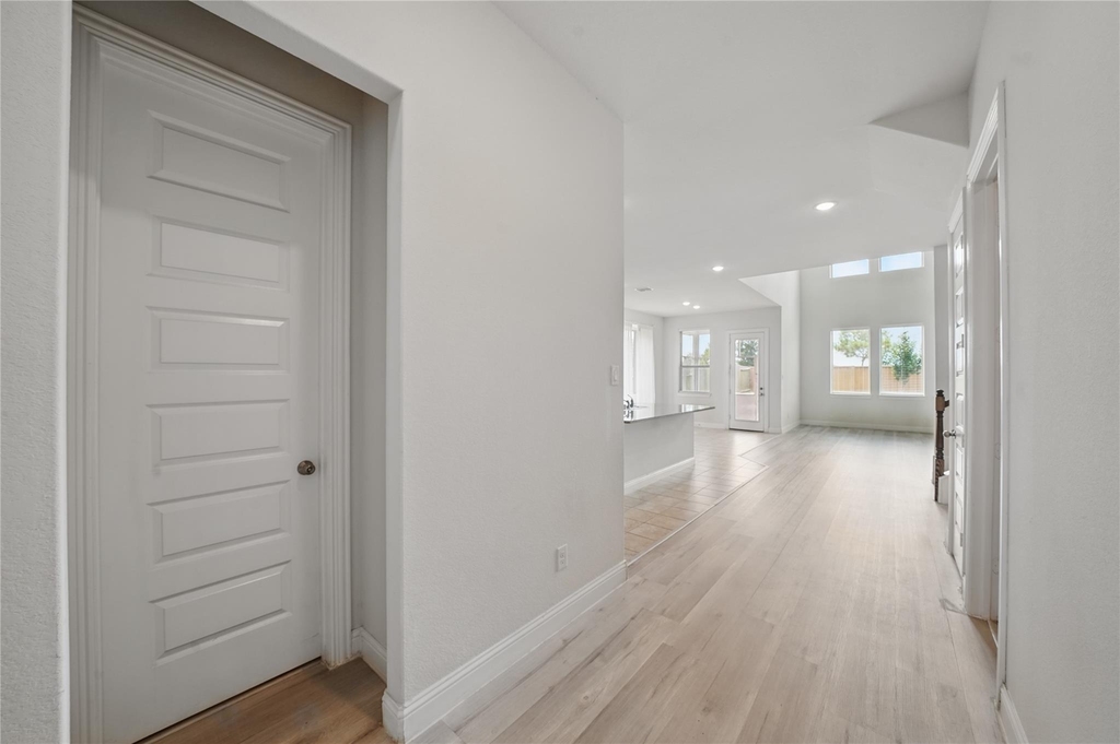 3902 Palmer Meadow Court - Photo 7
