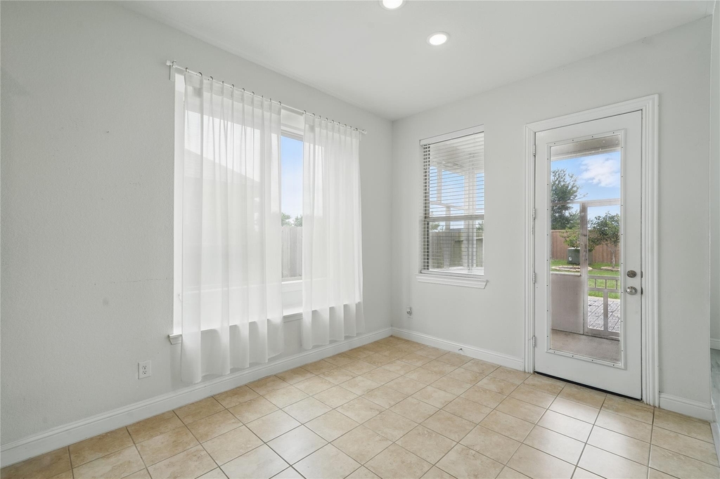 3902 Palmer Meadow Court - Photo 14
