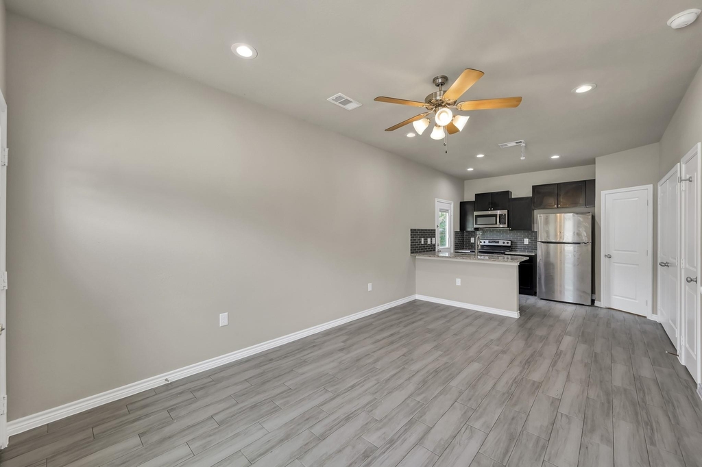 11756 White Cedar Street - Photo 3