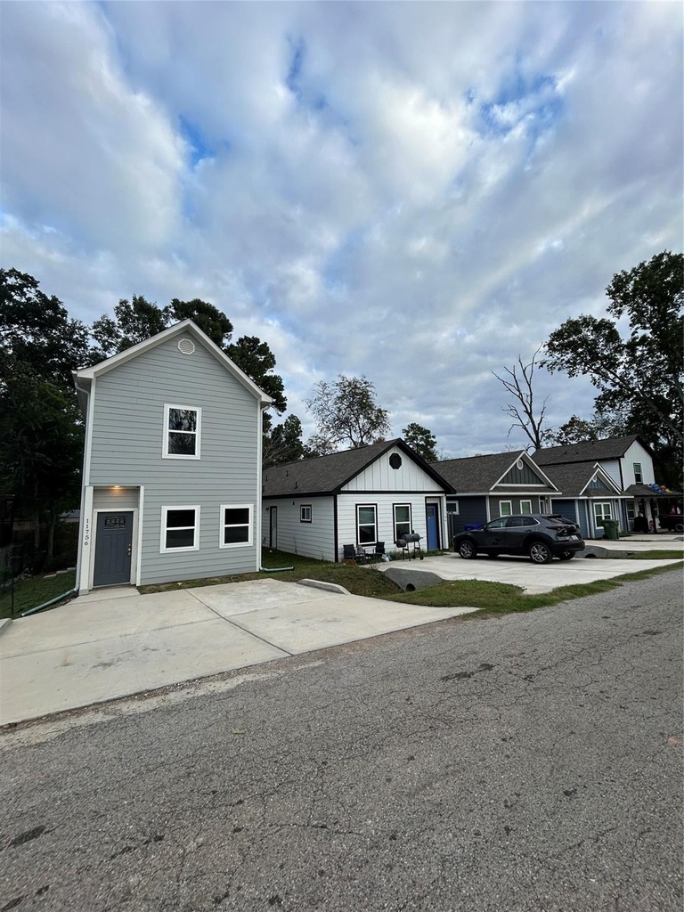 11756 White Cedar Street - Photo 0