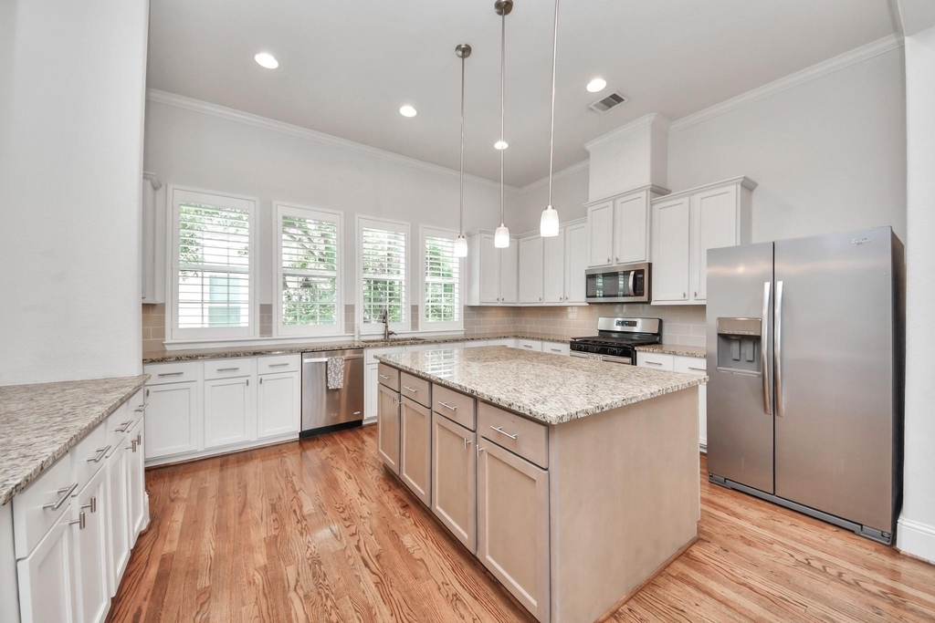 2606 Madeline Grove Drive - Photo 10