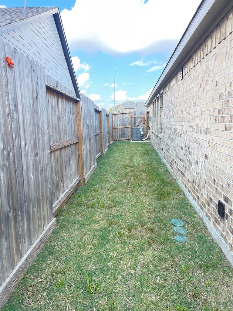 2706 Lemonwood Lane - Photo 36
