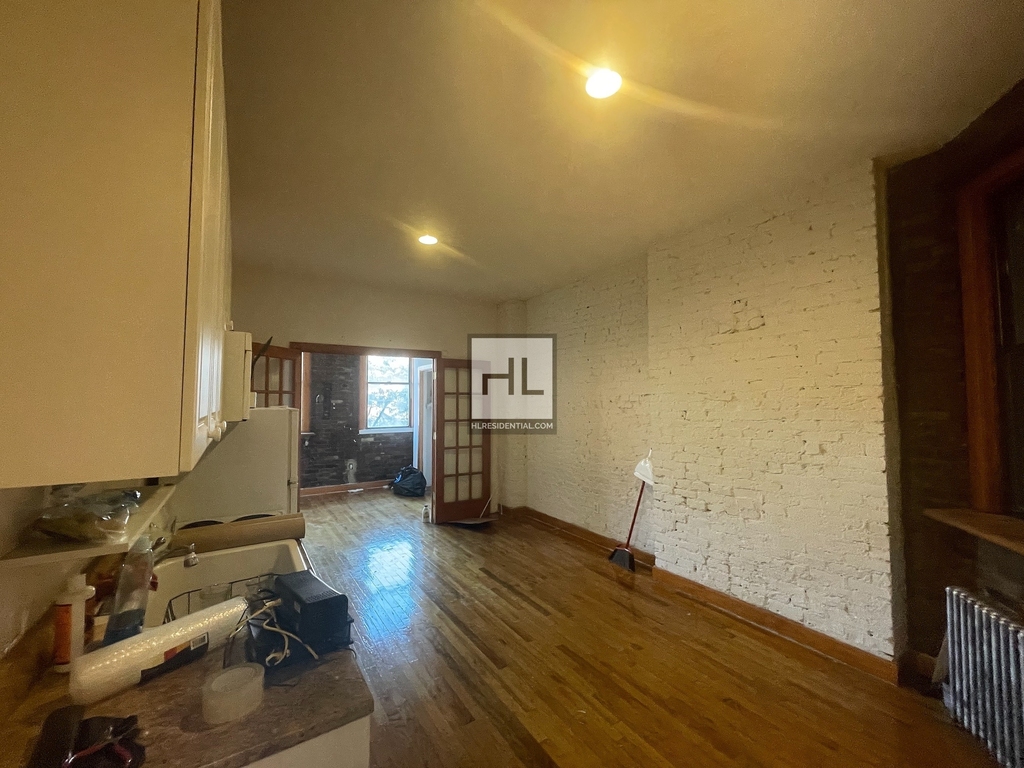 E 3rd St - Photo 1