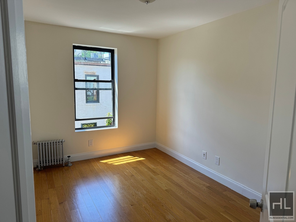 West 11th Street - Photo 0