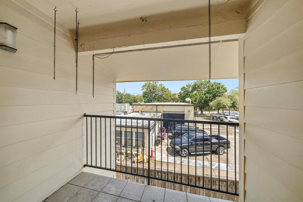 3131 Cummins Street - Photo 17