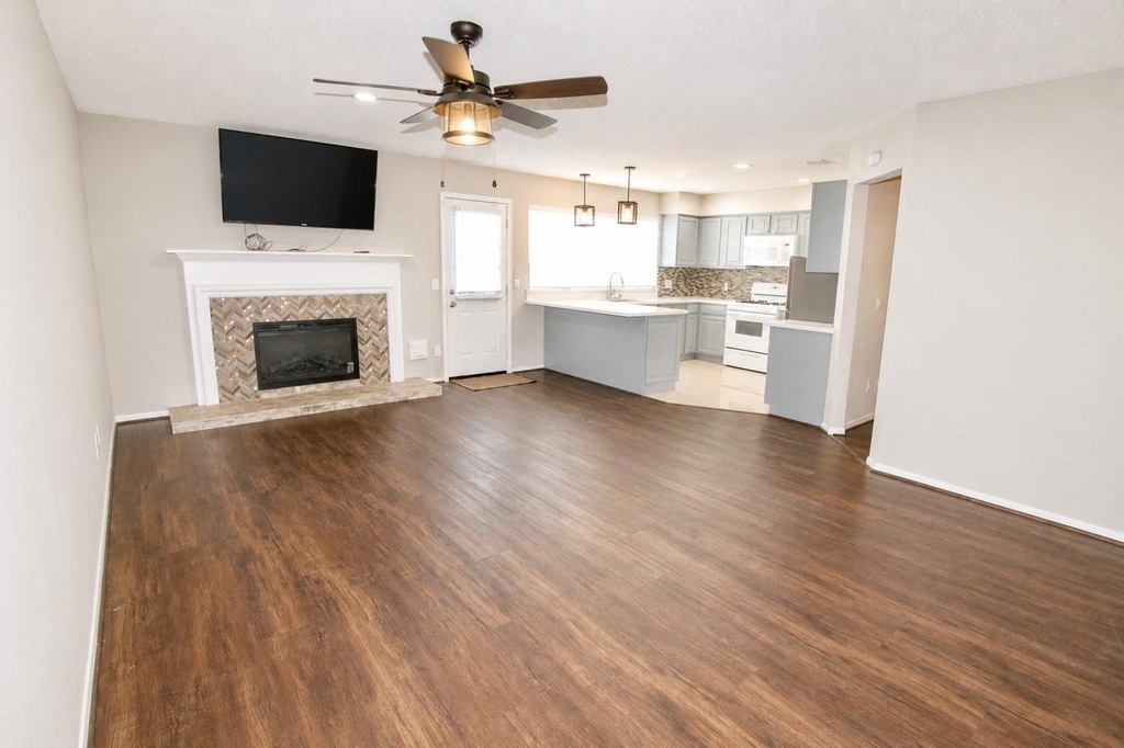 4515 Texas Trail - Photo 3