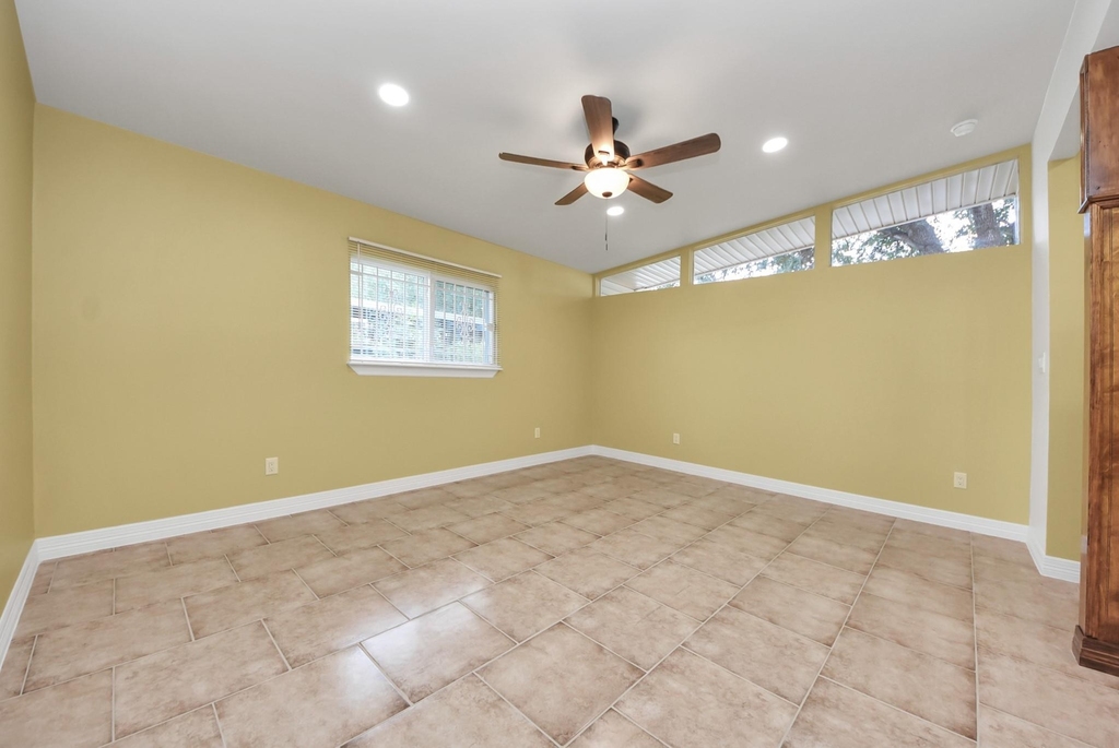 5326 Heatherbrook Drive - Photo 9