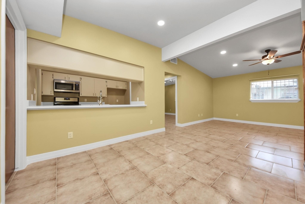 5326 Heatherbrook Drive - Photo 11