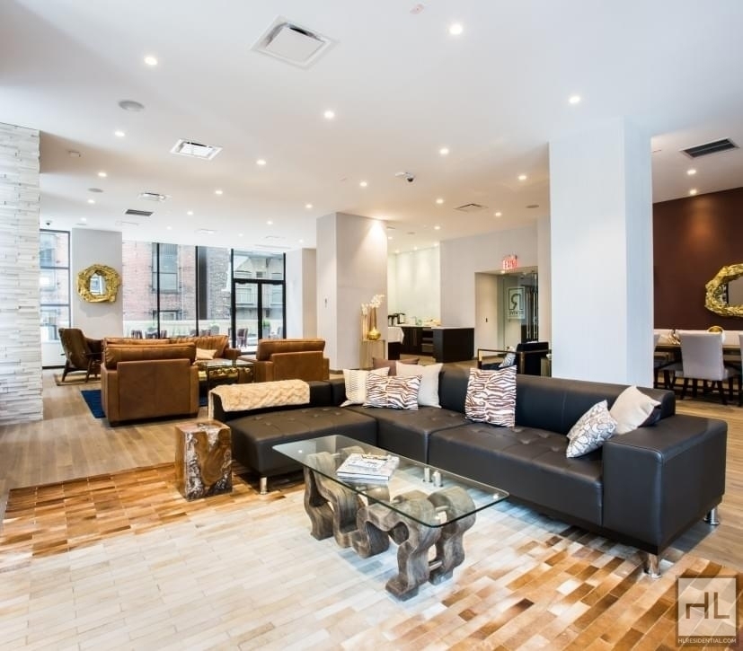 West 48 Street - Photo 9