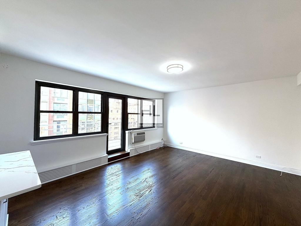 East 69 Street - Photo 0