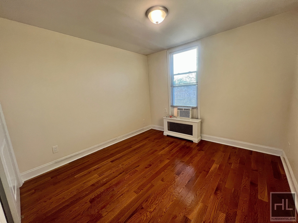 6921 6 Avenue - Photo 9