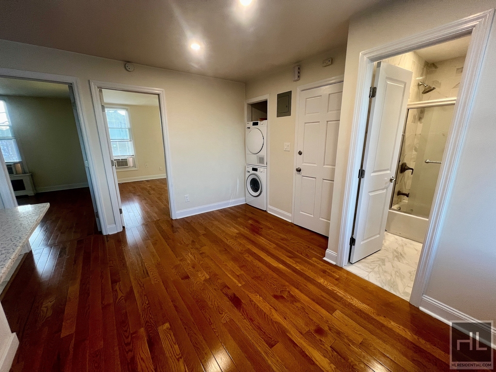 6921 6 Avenue - Photo 3