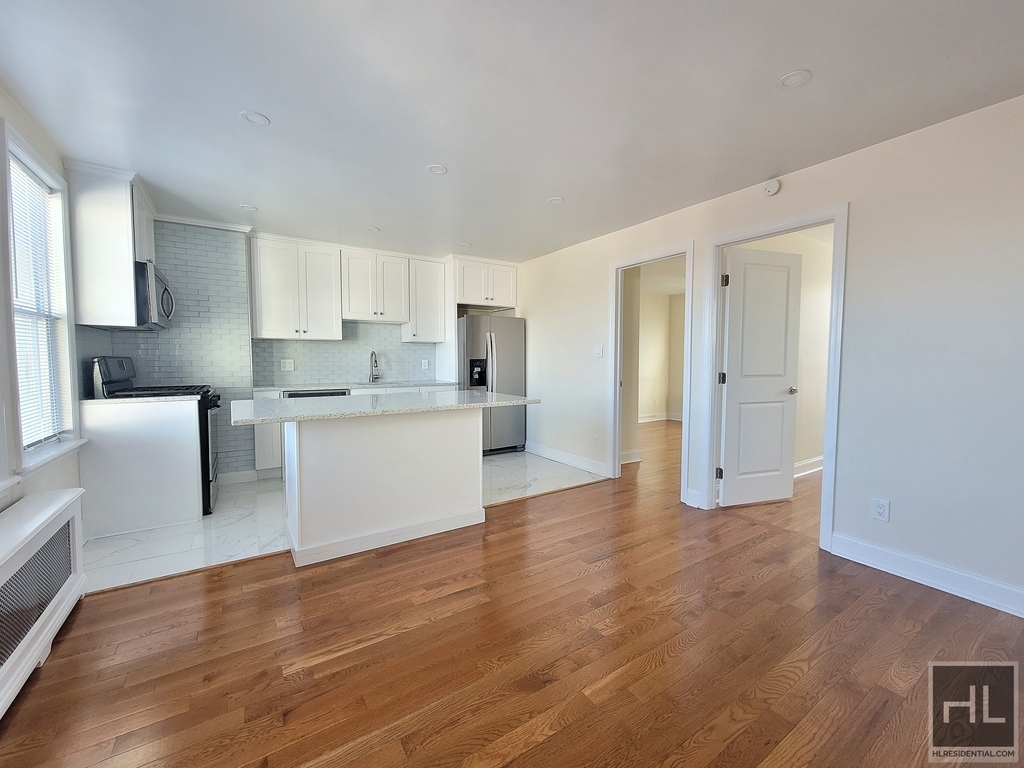 6921 6 Avenue - Photo 5
