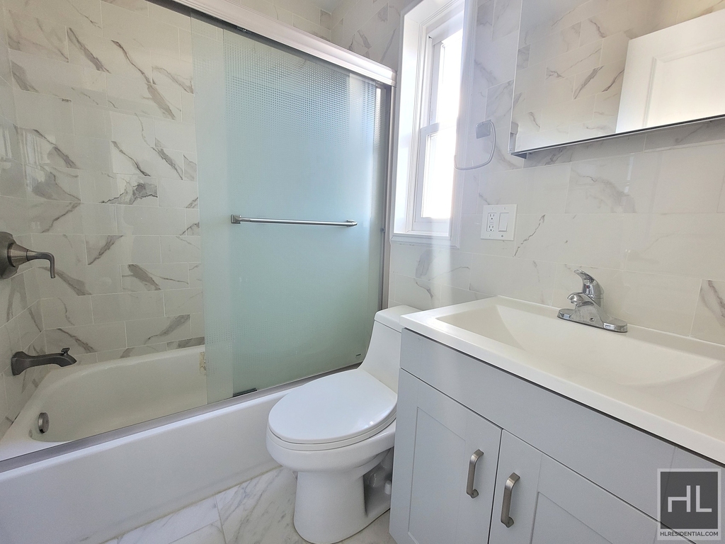 6921 6 Avenue - Photo 4