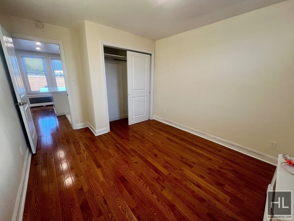 6921 6 Avenue - Photo 10