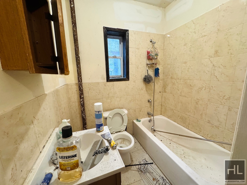 East 26 Street - Photo 2