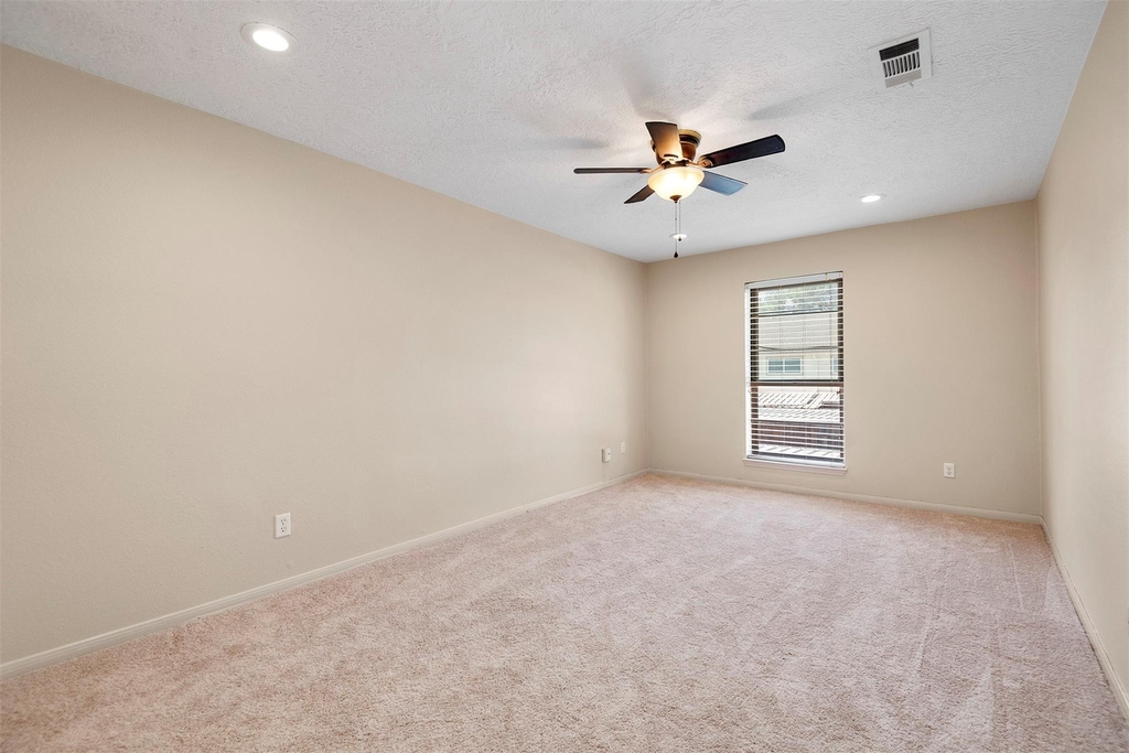 14215 Lost Meadow Lane - Photo 15