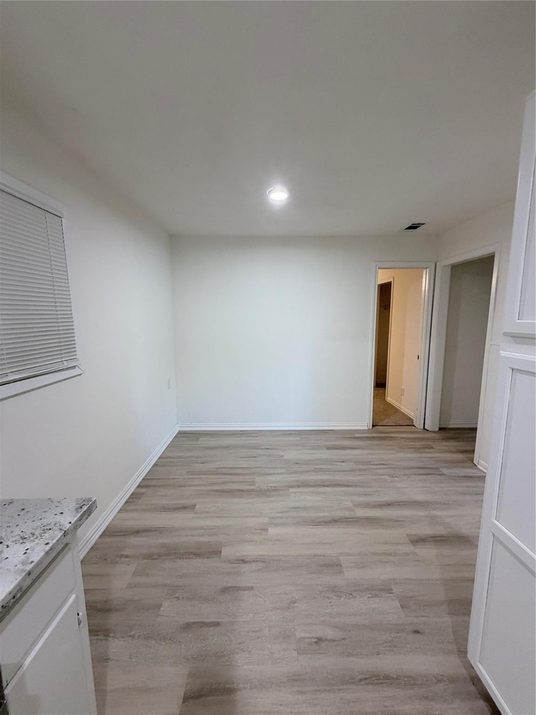 2428 19th Avenue N - Photo 8