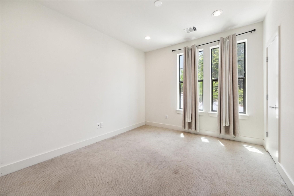 1703 Weber Street - Photo 5