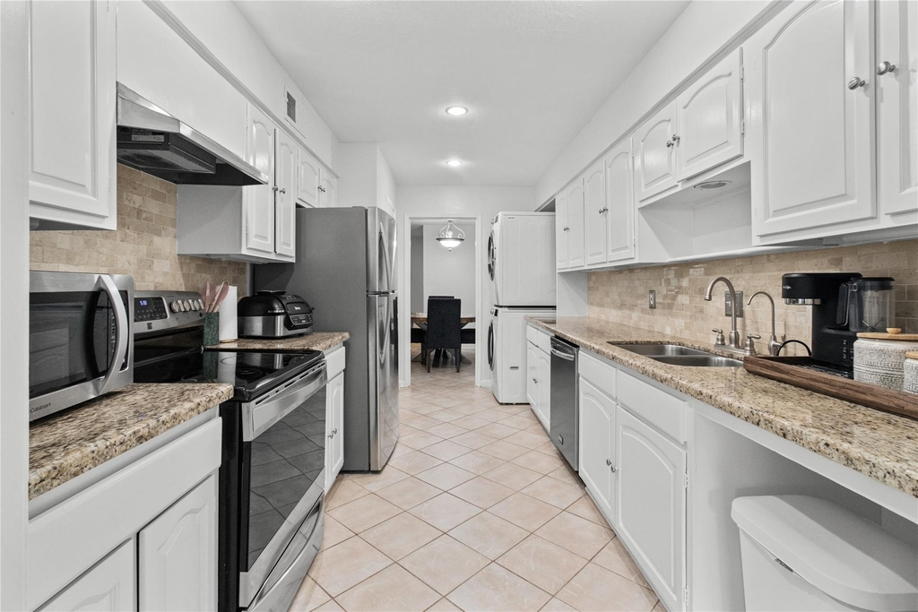 12997 Trail Hollow Drive - Photo 4