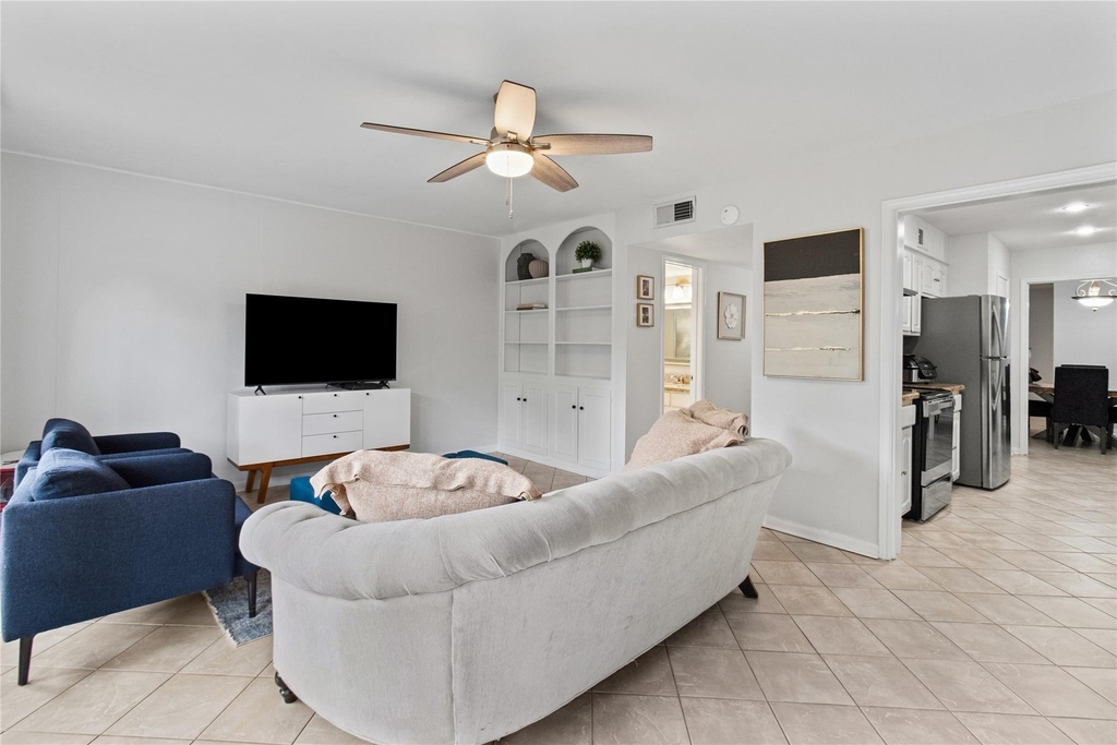 12997 Trail Hollow Drive - Photo 7